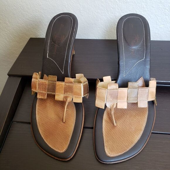Tommy Bahama leather heel sandals 7 - Picture 6 of 6